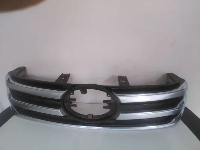 Grade dianteira da hilux usada original