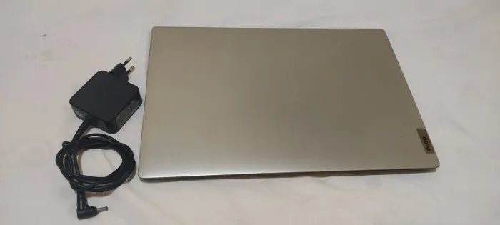 Notebook Lenovo leia