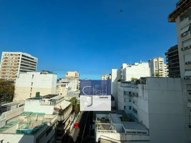 LEBLON AV. GENERAL SAN MARTIN QUADRA DA PRAIA EXCELENTE APARTAMENTO, COM VISTA PARA O M