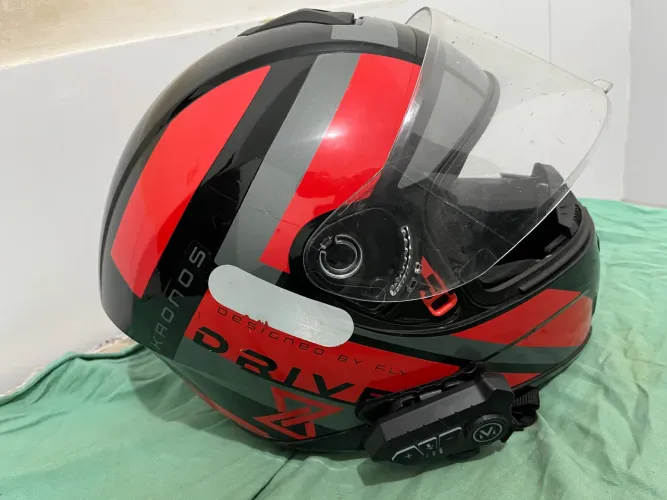 Capacete