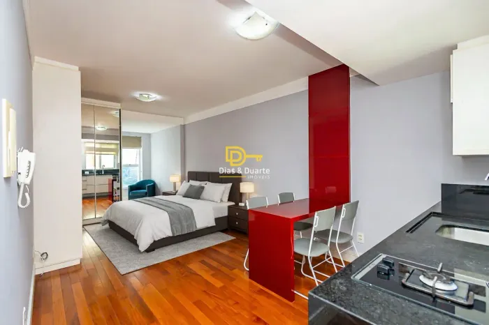 STUDIO, localização estratégica, praticidade. Em 34m² muito bem distribuídos, o imóvel ent