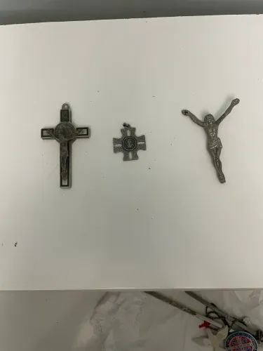 Itens Religiosos - Crucifixos E Pingente São Bento (Antigos / Metal)
