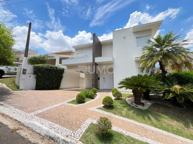 Casa para locação com 240 m2 em condomínio em Valinhos /SP
