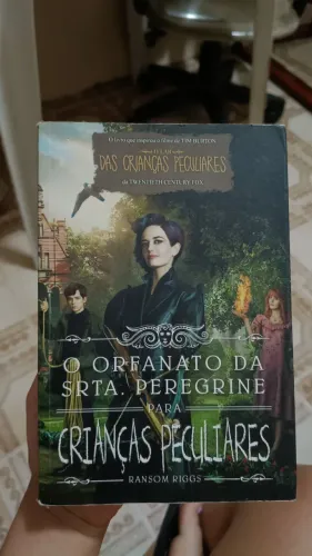 Livro o orfanato da srta Peregrine para crianças peculiares 