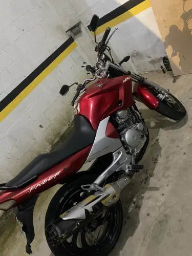 Vendo moto fazer Yamaha 