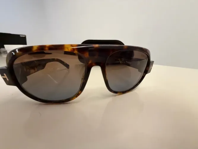 Óculos TOM FORD FT1102 52F - BLAKE-02 (tartaruga) e lentes marrom