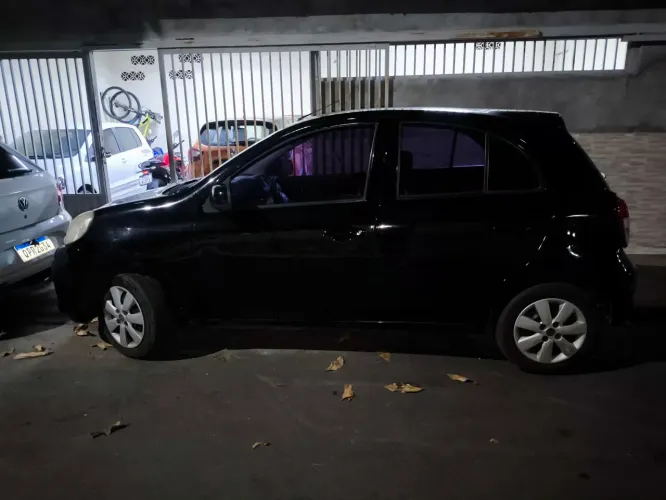 Nissan March 1.0 16V Flex Fuel 5P 2012