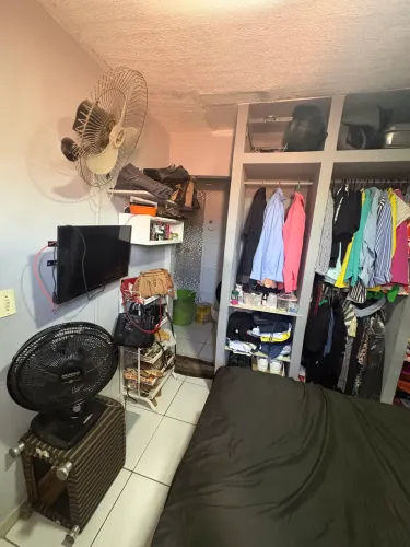Casa so emcima pra vender