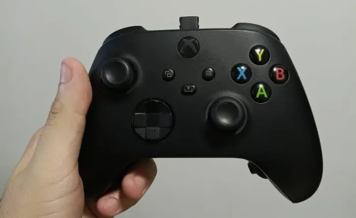 Controle Original Xbox Series S com Strike Pack