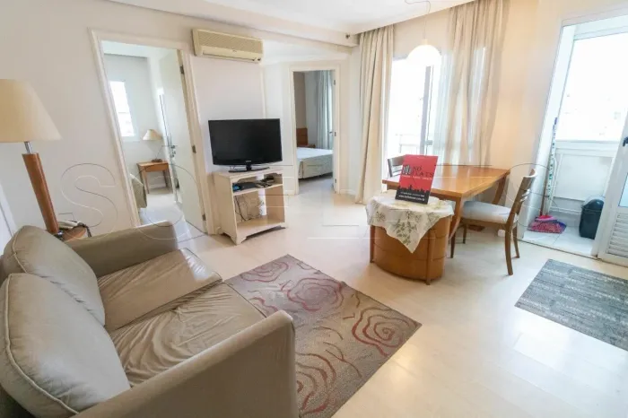 Flat na Rua Bela Cintra, na Bela Vista, próximo a Av Paulista, Metrô Paulista e Shopping F