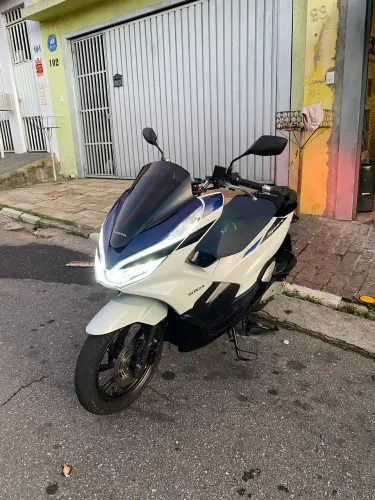 Pcx 2022 com alguns detalhes vou pedir 3 mil abaixo da tabela
