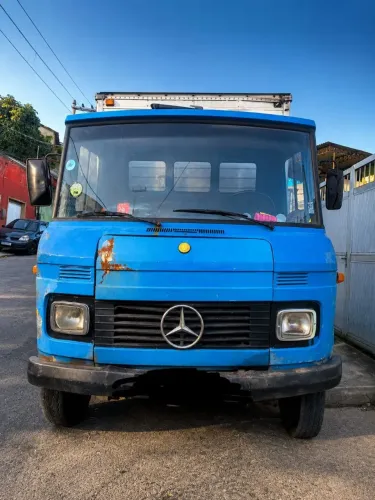 CAMINHÃO BAÚ PRONTO PRA USO