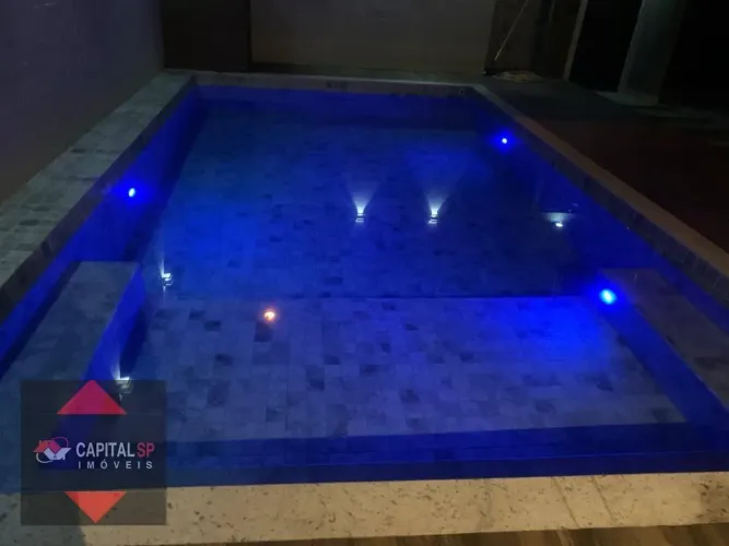 Casa com Piscina - Mongaguá