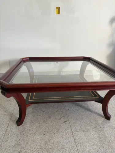 Mesa de centro  em mogno 