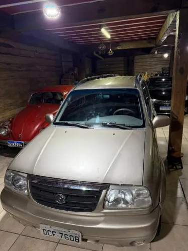 Suzuki Grand Vitara 2.5 V6 5P Mec. 2000