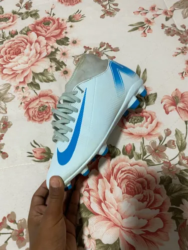 Chuteira mercurial vapor 16 club