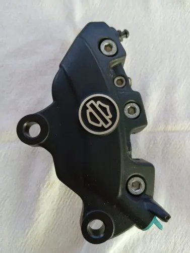 Pinça de Freio Dianteiro lado direito Road King Harley Davidson, nova sem uso