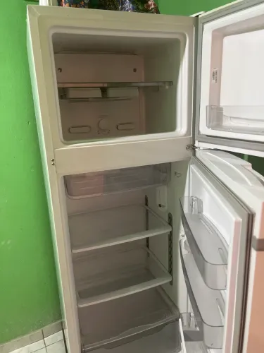 GELADERA CÔNSUL A VENDA