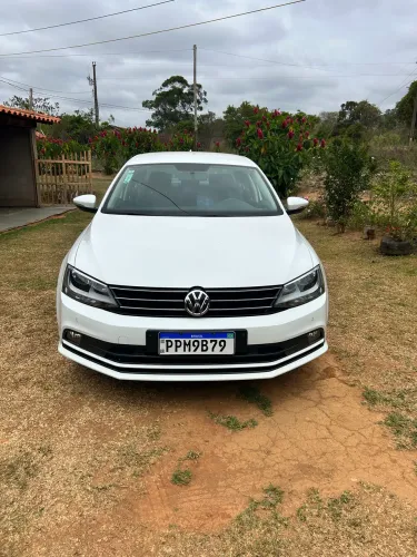 Volkswagen Jetta Comfortline 1.4 TSI 16V 4P Aut. 2016