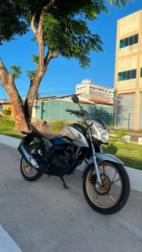Titan 160