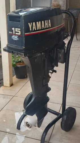 Motor yamaha  15