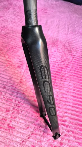 Garfo Carbono Speed EC90 (LEIA A DESCRIÇÃO).