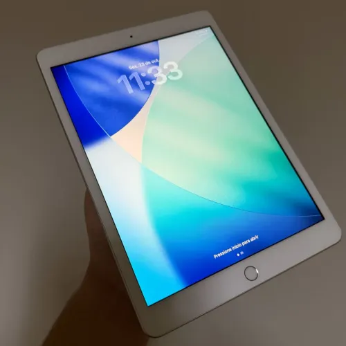 IPad 8