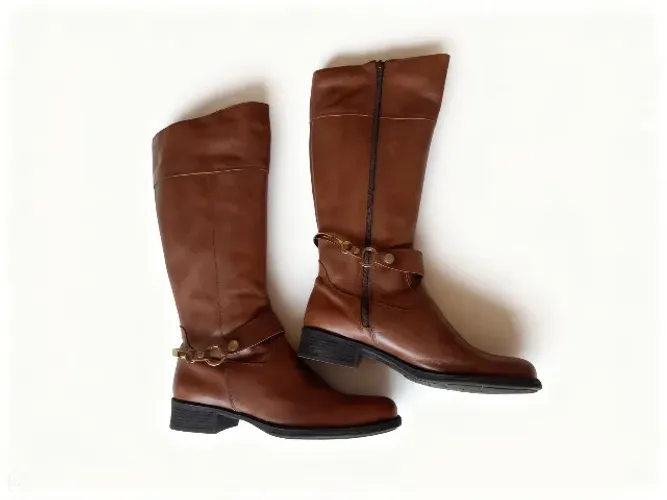 Bota de couro cano alto feminina Malbork usado somente uma vez bem nova mais calçado extra