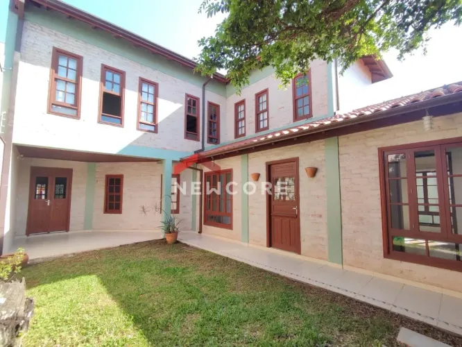 Casa em Avenida 45 - Cidade Jardim - Rio Claro/SP