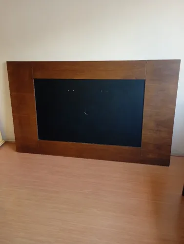 painel de madeira para TV.