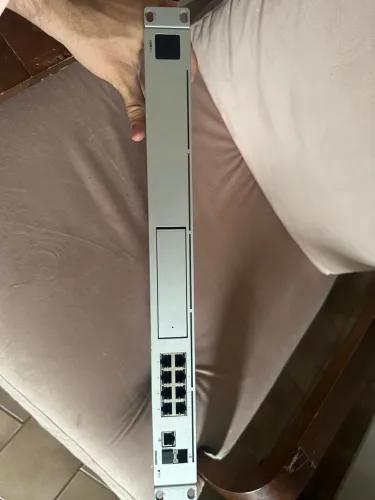 Ubiquiti UniFi Dream Machine Pro (UDM-Pro)