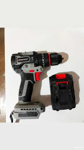 Vende se parafusadeira e furadeira de impacto