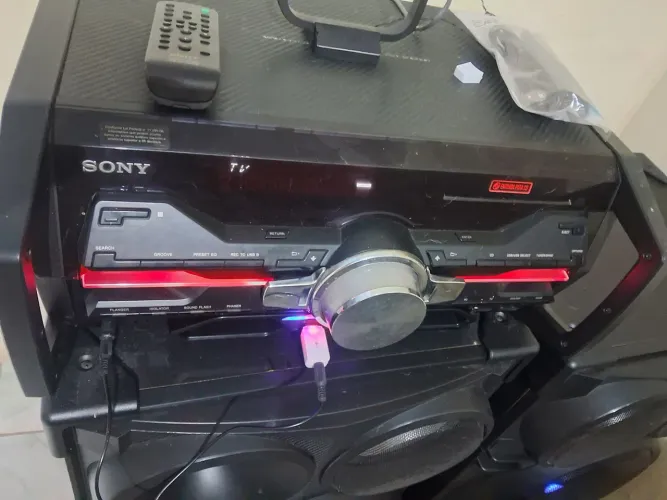 Vendo Sony genezi FST-sh 2000 semi novo com Bluetooth adaptado