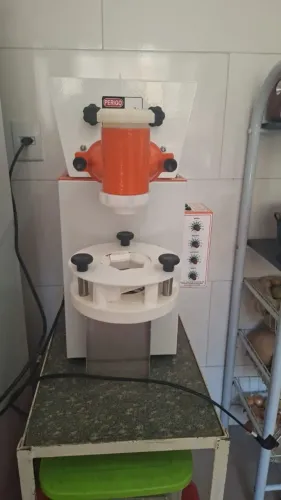 Maquina de fabricação de salgados