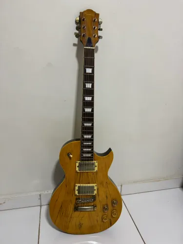 Guitarra Les Paul Hurricane 