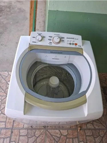 Máquina de Lavar Brastemp 11 kilos 127 volts Conservada Garantia 