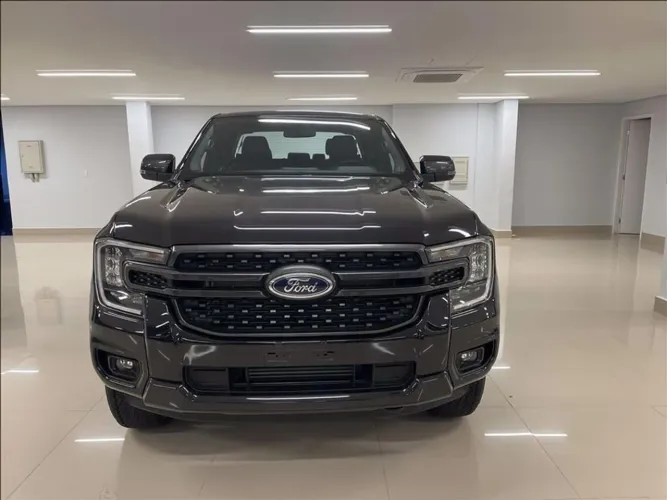 Ford Ranger Black 2.0 4X2 CD TB Diesel Aut. 2027