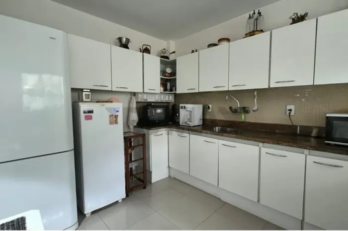 Apartamento vista mar 4 quartos no Jardim Guanabara