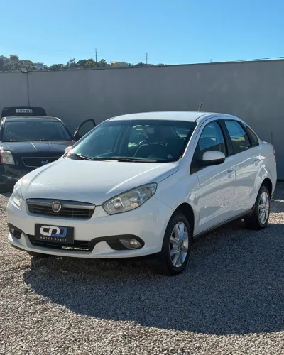 Fiat Grand Siena Attrac. 1.4 EVO F.flex 8V 2013