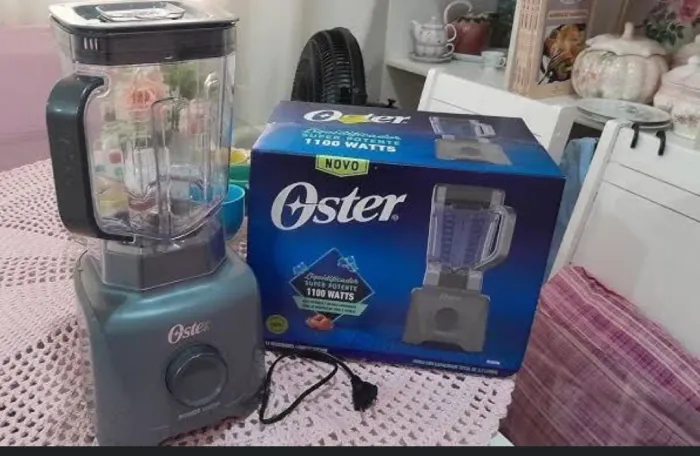 Liquidificador Oster OLIQ606 1100W Full Cinza 3,2L - 110v