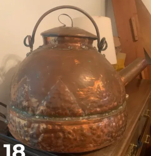 Chaleira de cobre antiga decorativa - peça de fazenda