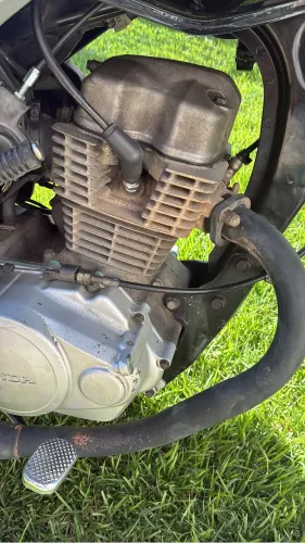 Moto 150 ks sem detalhes 