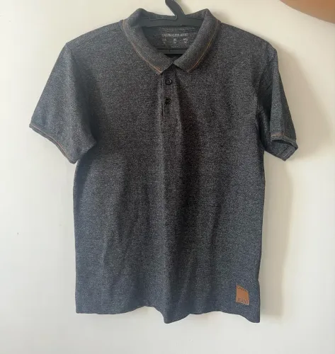 Camisa Polo Calvin Klein cinza infantil
