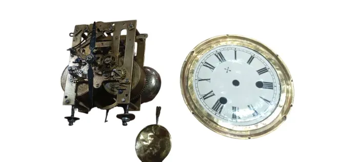 ANTIGA MÁQUINA RELÓGIO DE PAREDE OU MESA DUAS SETAS 