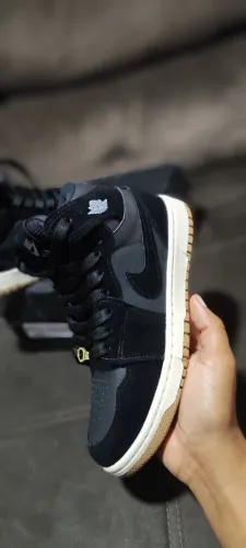 Tênis Nike Air Jordan tamanho 35