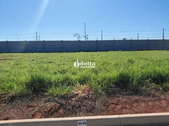 Terreno disponível para venda no bairro Grand Ville em Uberlândia-MG