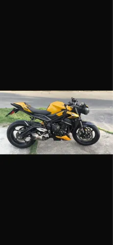 ? TRIUMPH STREET TRIPLE RS 2023 - APENAS 4.200 KM - R$ 56.000