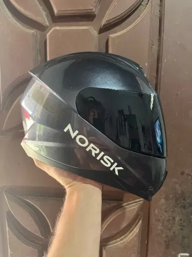 Par de Capacetes Norisk