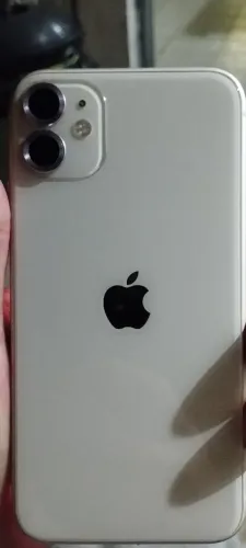 iPhone 11 semi novo