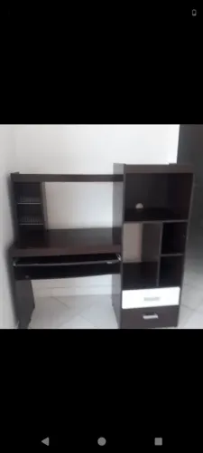 Escrivaninha de estudo para computador 
